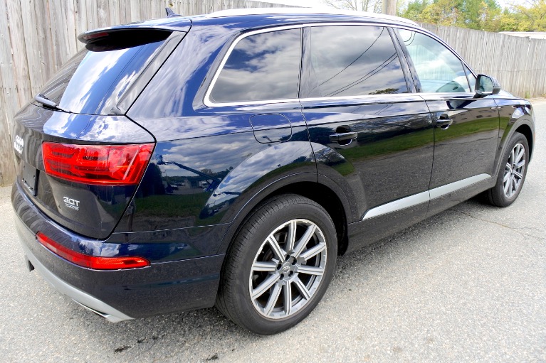 Used 2017 Audi Q7 3.0 TFSI Prestige Quattro Used 2017 Audi Q7 3.0 TFSI Prestige Quattro for sale at Metro West Motorcars LLC in Shrewsbury MA 5