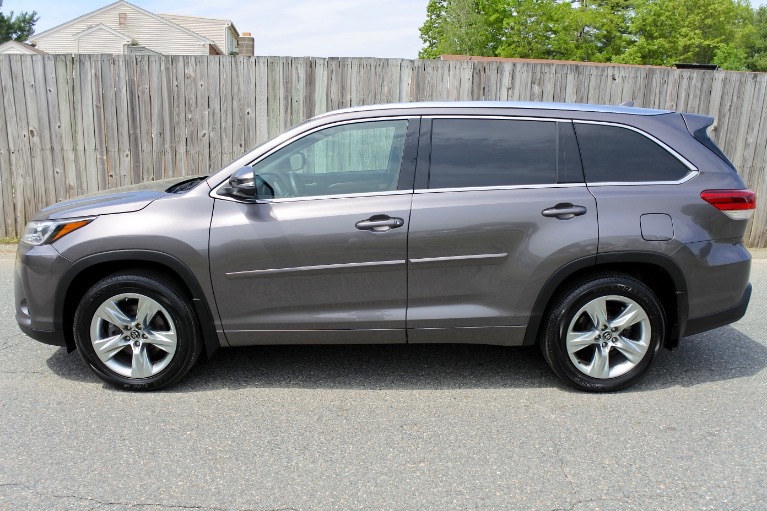 Used 2017 Toyota Highlander Limited V6 AWD Used 2017 Toyota Highlander Limited V6 AWD for sale  at Metro West Motorcars LLC in Shrewsbury MA 2