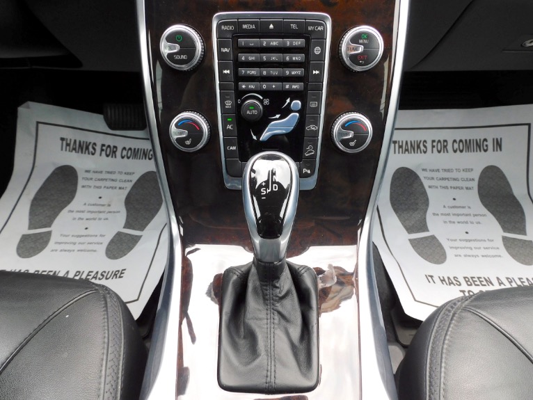 Used 2015 Volvo Xc70 2015.5 Wagon T6 AWD Used 2015 Volvo Xc70 2015.5 Wagon T6 AWD for sale at Metro West Motorcars LLC in Shrewsbury MA 12