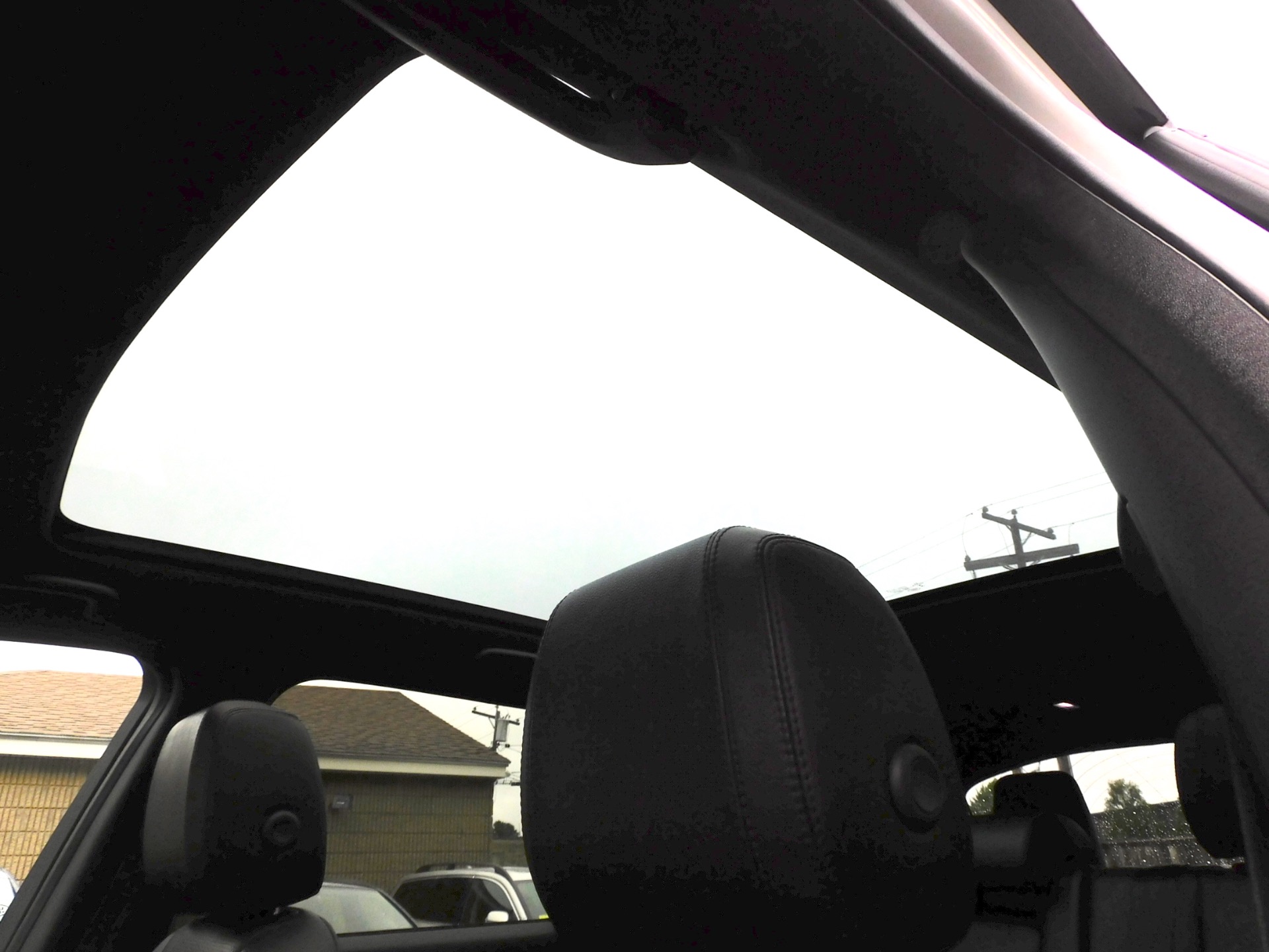 2015 Land Rover Discovery Sport HSE photo 21