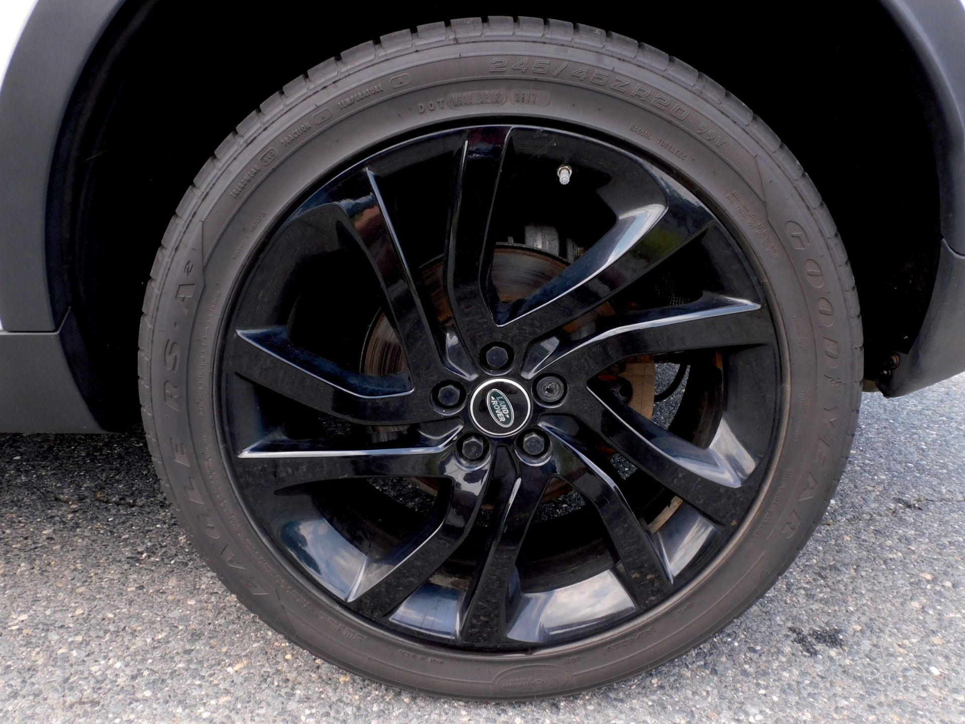 2015 Land Rover Discovery Sport HSE photo 22