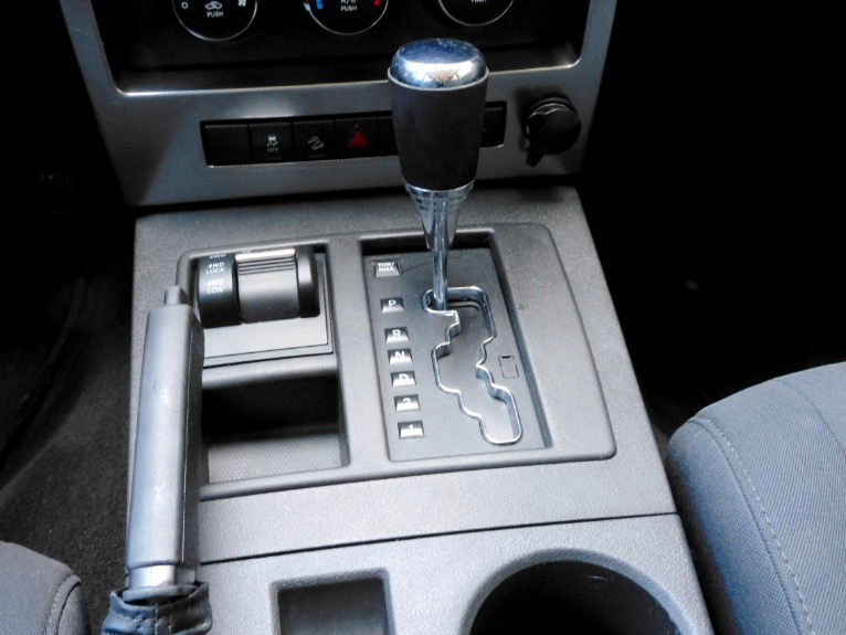 Used 2011 Jeep Liberty 4WD 4dr Sport Used 2011 Jeep Liberty 4WD 4dr Sport for sale at Metro West Motorcars LLC in Shrewsbury MA 12