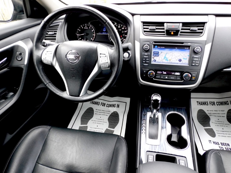 Used 2017 Nissan Altima 2.5 SL Sedan Used 2017 Nissan Altima 2.5 SL Sedan for sale at Metro West Motorcars LLC in Shrewsbury MA 10