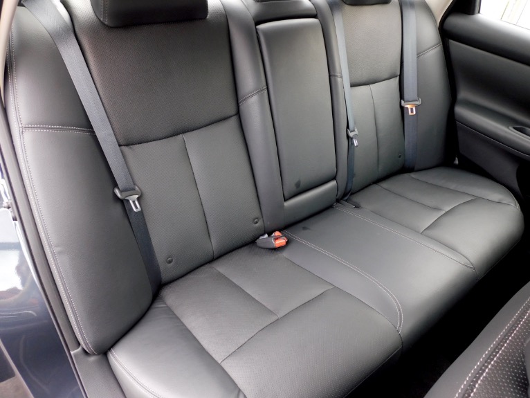 Used 2017 Nissan Altima 2.5 SL Sedan Used 2017 Nissan Altima 2.5 SL Sedan for sale at Metro West Motorcars LLC in Shrewsbury MA 17