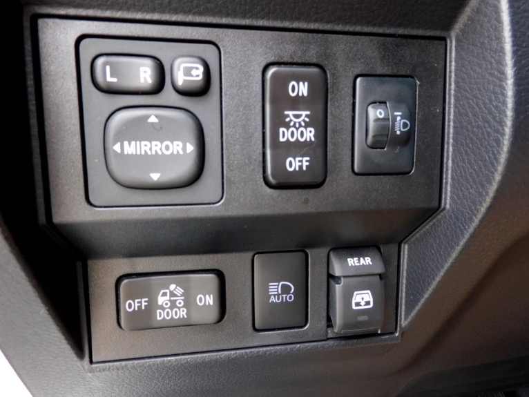 Used 2019 Toyota Tundra 4wd Platinum CrewMax 5.5'' Bed 5.7L (Natl) Used 2019 Toyota Tundra 4wd Platinum CrewMax 5.5'' Bed 5.7L (Natl) for sale  at Metro West Motorcars LLC in Shrewsbury MA 21