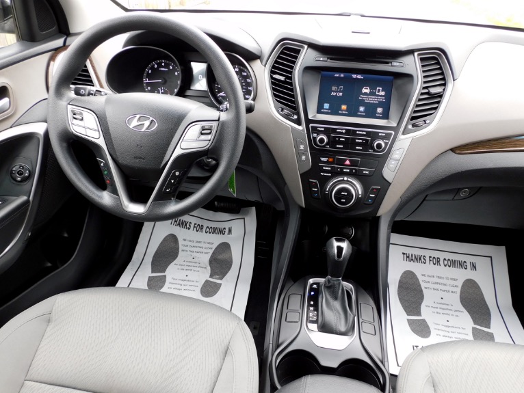 Used 2017 Hyundai Santa Fe Sport 2.4L AWD Used 2017 Hyundai Santa Fe Sport 2.4L AWD for sale at Metro West Motorcars LLC in Shrewsbury MA 10