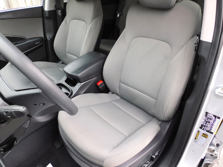 Used 2017 Hyundai Santa Fe Sport 2.4L AWD Used 2017 Hyundai Santa Fe Sport 2.4L AWD for sale at Metro West Motorcars LLC in Shrewsbury MA 14