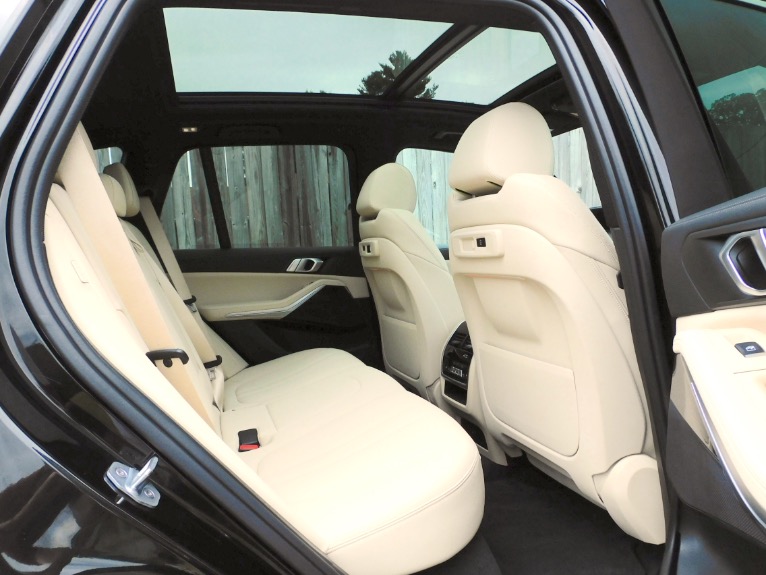 Used 2019 BMW X5 xDrive40i Sports Activity Vehicle Used 2019 BMW X5 xDrive40i Sports Activity Vehicle for sale at Metro West Motorcars LLC in Shrewsbury MA 19
