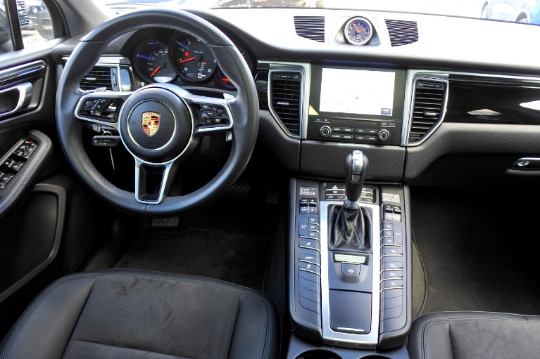 Used 2017 Porsche Macan AWD Used 2017 Porsche Macan AWD for sale at Metro West Motorcars LLC in Shrewsbury MA 10