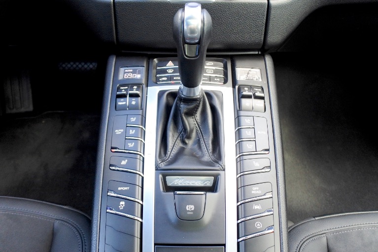 Used 2017 Porsche Macan AWD Used 2017 Porsche Macan AWD for sale at Metro West Motorcars LLC in Shrewsbury MA 13