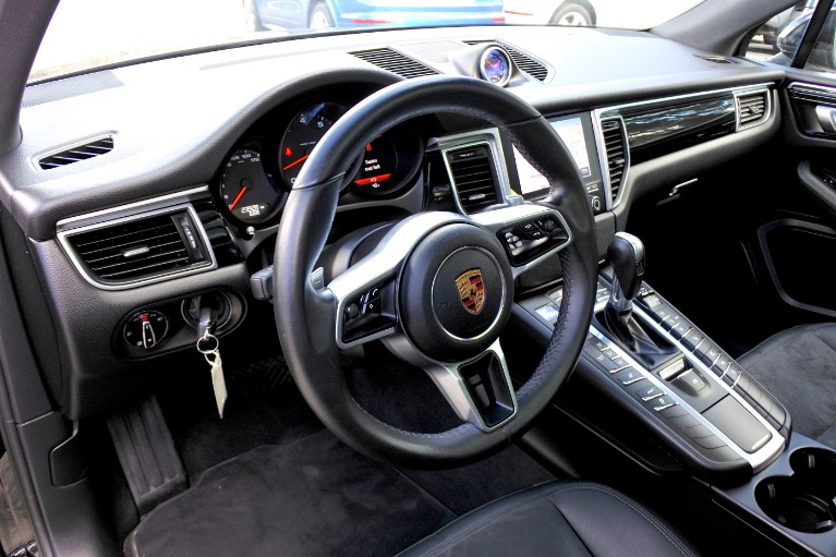 Used 2017 Porsche Macan AWD Used 2017 Porsche Macan AWD for sale at Metro West Motorcars LLC in Shrewsbury MA 14