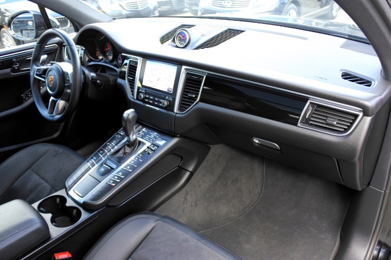 Used 2017 Porsche Macan AWD Used 2017 Porsche Macan AWD for sale at Metro West Motorcars LLC in Shrewsbury MA 21