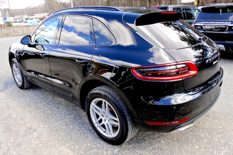 Used 2017 Porsche Macan AWD Used 2017 Porsche Macan AWD for sale  at Metro West Motorcars LLC in Shrewsbury MA 3