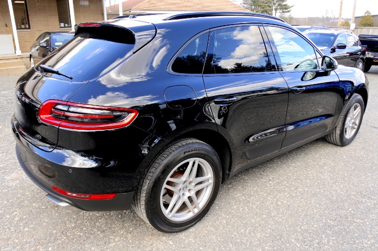 Used 2017 Porsche Macan AWD Used 2017 Porsche Macan AWD for sale  at Metro West Motorcars LLC in Shrewsbury MA 5