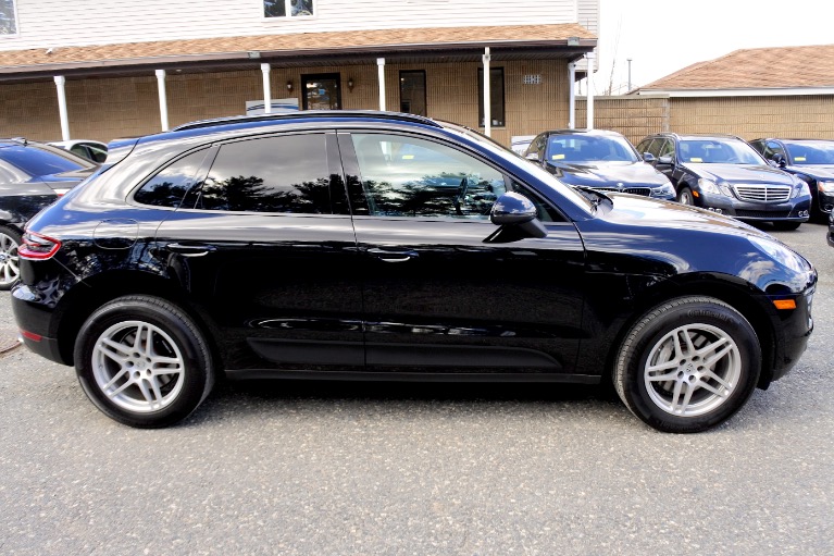 Used 2017 Porsche Macan AWD Used 2017 Porsche Macan AWD for sale  at Metro West Motorcars LLC in Shrewsbury MA 6