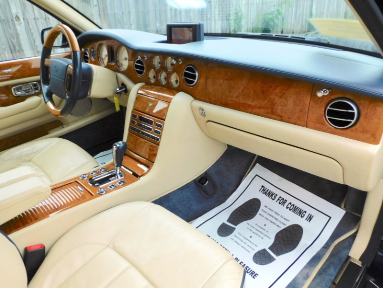 Used 2007 Bentley Arnage R Used 2007 Bentley Arnage R for sale at Metro West Motorcars LLC in Shrewsbury MA 22