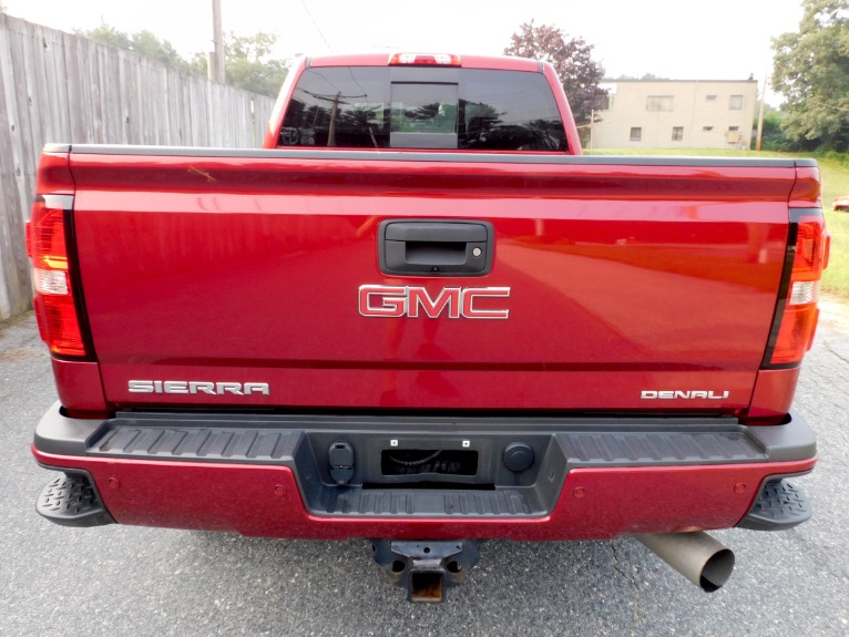 Used 2018 GMC Sierra 2500hd 4WD Crew Cab 153.7' Denali Used 2018 GMC Sierra 2500hd 4WD Crew Cab 153.7' Denali for sale  at Metro West Motorcars LLC in Shrewsbury MA 4