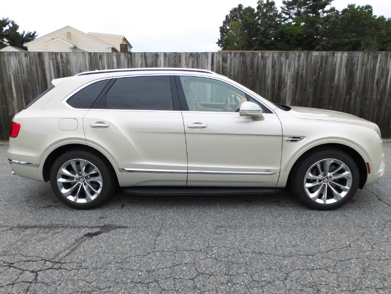 Used 2017 Bentley Bentayga W12 AWD Used 2017 Bentley Bentayga W12 AWD for sale  at Metro West Motorcars LLC in Shrewsbury MA 6