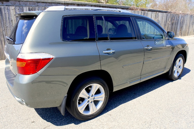 Used 2009 Toyota Highlander Limited V6 AWD Used 2009 Toyota Highlander Limited V6 AWD for sale  at Metro West Motorcars LLC in Shrewsbury MA 5