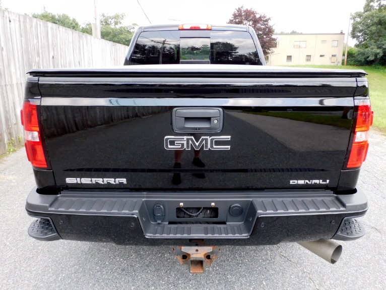 Used 2015 GMC Sierra 2500hd 4WD Crew Cab 153.7' Denali Used 2015 GMC Sierra 2500hd 4WD Crew Cab 153.7' Denali for sale  at Metro West Motorcars LLC in Shrewsbury MA 4