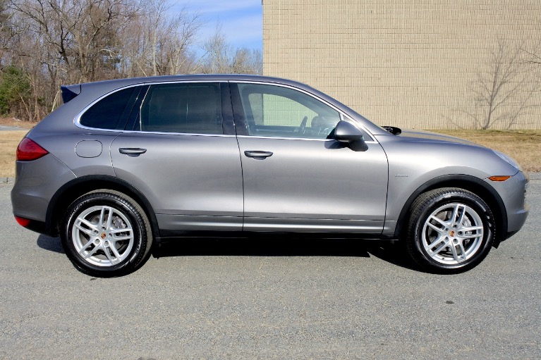 Used 2013 Porsche Cayenne Diesel AWD Used 2013 Porsche Cayenne Diesel AWD for sale  at Metro West Motorcars LLC in Shrewsbury MA 7