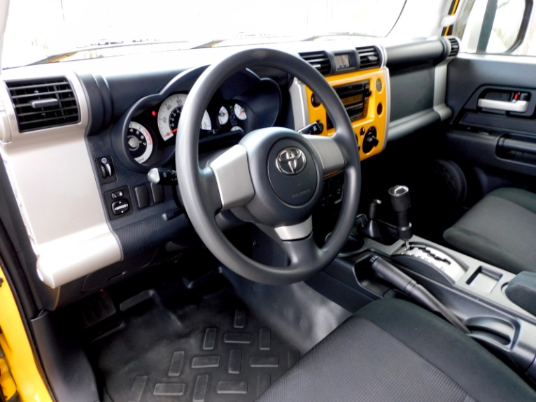 Used 2007 Toyota Fj Cruiser 4WD Auto Used 2007 Toyota Fj Cruiser 4WD Auto for sale at Metro West Motorcars LLC in Shrewsbury MA 13