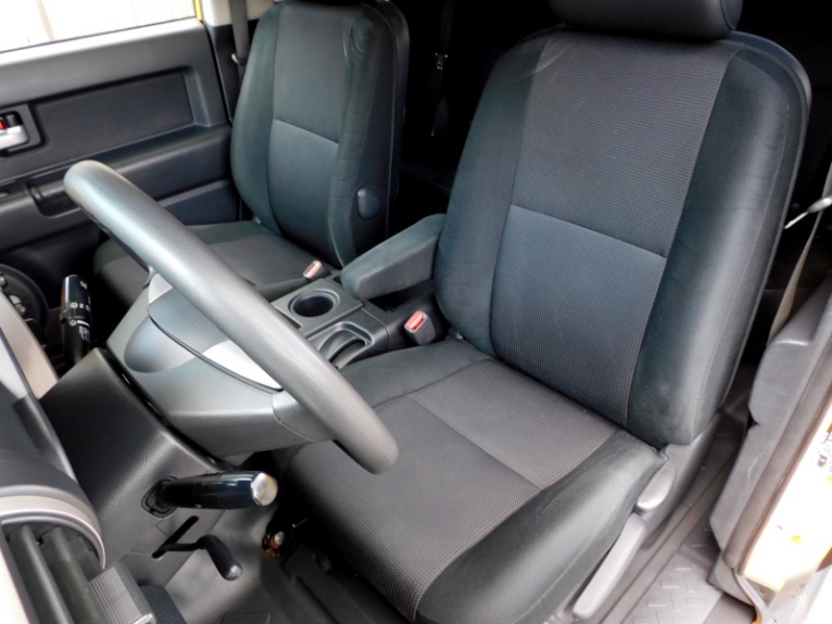 Used 2007 Toyota Fj Cruiser 4WD Auto Used 2007 Toyota Fj Cruiser 4WD Auto for sale at Metro West Motorcars LLC in Shrewsbury MA 14