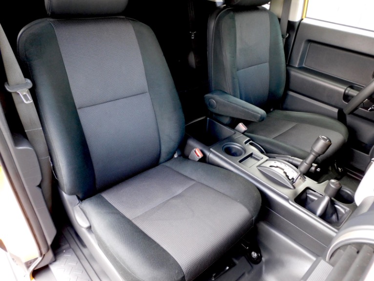 Used 2007 Toyota Fj Cruiser 4WD Auto Used 2007 Toyota Fj Cruiser 4WD Auto for sale at Metro West Motorcars LLC in Shrewsbury MA 18