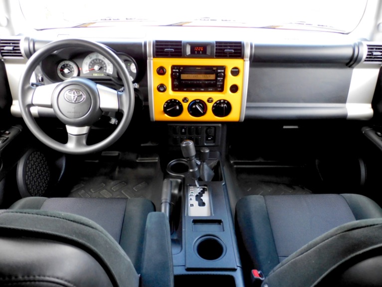Used 2007 Toyota Fj Cruiser 4WD Auto Used 2007 Toyota Fj Cruiser 4WD Auto for sale at Metro West Motorcars LLC in Shrewsbury MA 9