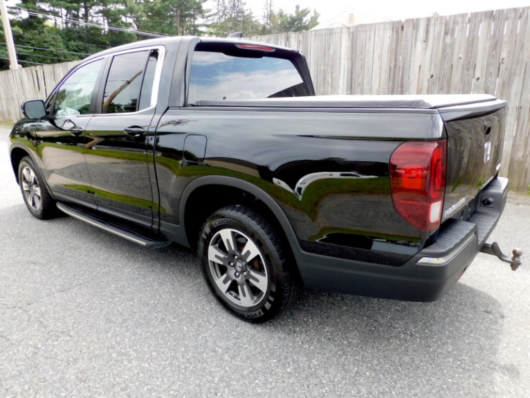 Used 2017 Honda Ridgeline RTL-T 4x4 Crew Cab 5.3'' Bed Used 2017 Honda Ridgeline RTL-T 4x4 Crew Cab 5.3'' Bed for sale  at Metro West Motorcars LLC in Shrewsbury MA 3