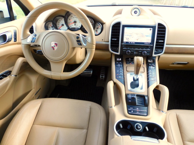 Used 2011 Porsche Cayenne S AWD Used 2011 Porsche Cayenne S AWD for sale at Metro West Motorcars LLC in Shrewsbury MA 10