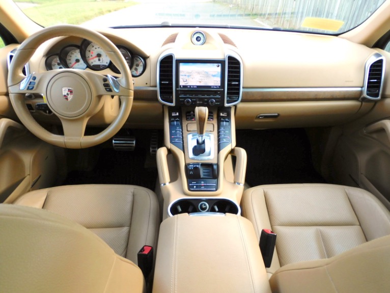 Used 2011 Porsche Cayenne S AWD Used 2011 Porsche Cayenne S AWD for sale at Metro West Motorcars LLC in Shrewsbury MA 9