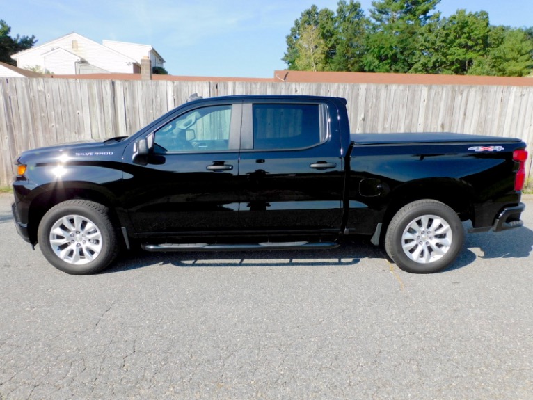 Used 2021 Chevrolet Silverado 1500 4WD Crew Cab 147' Custom Used 2021 Chevrolet Silverado 1500 4WD Crew Cab 147' Custom for sale  at Metro West Motorcars LLC in Shrewsbury MA 2