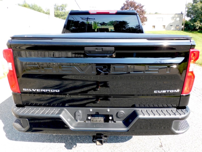 Used 2021 Chevrolet Silverado 1500 4WD Crew Cab 147' Custom Used 2021 Chevrolet Silverado 1500 4WD Crew Cab 147' Custom for sale at Metro West Motorcars LLC in Shrewsbury MA 4