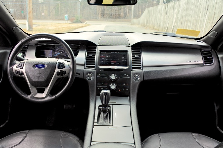 Used 2013 Ford Taurus SEL FWD Used 2013 Ford Taurus SEL FWD for sale at Metro West Motorcars LLC in Shrewsbury MA 9