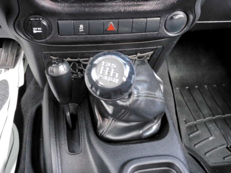 Used 2013 Jeep Wrangler 4WD 2dr Sport Used 2013 Jeep Wrangler 4WD 2dr Sport for sale at Metro West Motorcars LLC in Shrewsbury MA 12