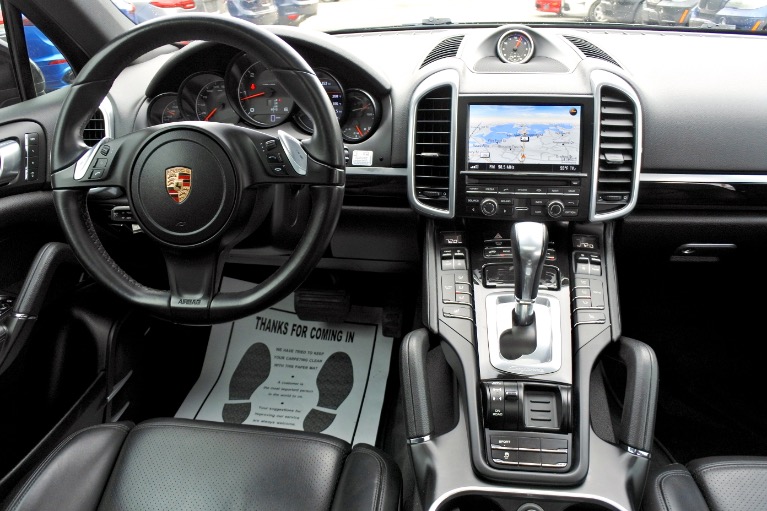 Used 2014 Porsche Cayenne Diesel AWD Used 2014 Porsche Cayenne Diesel AWD for sale at Metro West Motorcars LLC in Shrewsbury MA 10