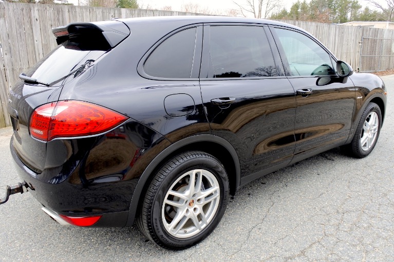Used 2014 Porsche Cayenne Diesel AWD Used 2014 Porsche Cayenne Diesel AWD for sale at Metro West Motorcars LLC in Shrewsbury MA 5