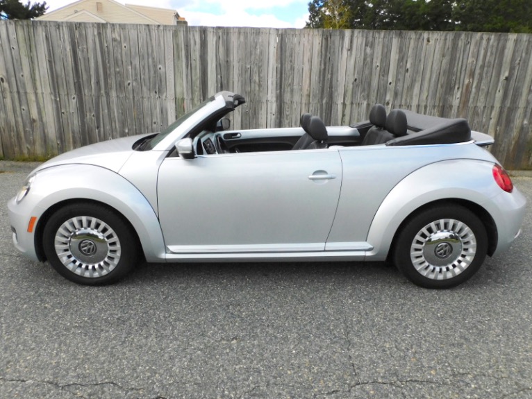 Used 2016 Volkswagen Beetle Convertible 1.8T S PZEV Used 2016 Volkswagen Beetle Convertible 1.8T S PZEV for sale  at Metro West Motorcars LLC in Shrewsbury MA 3