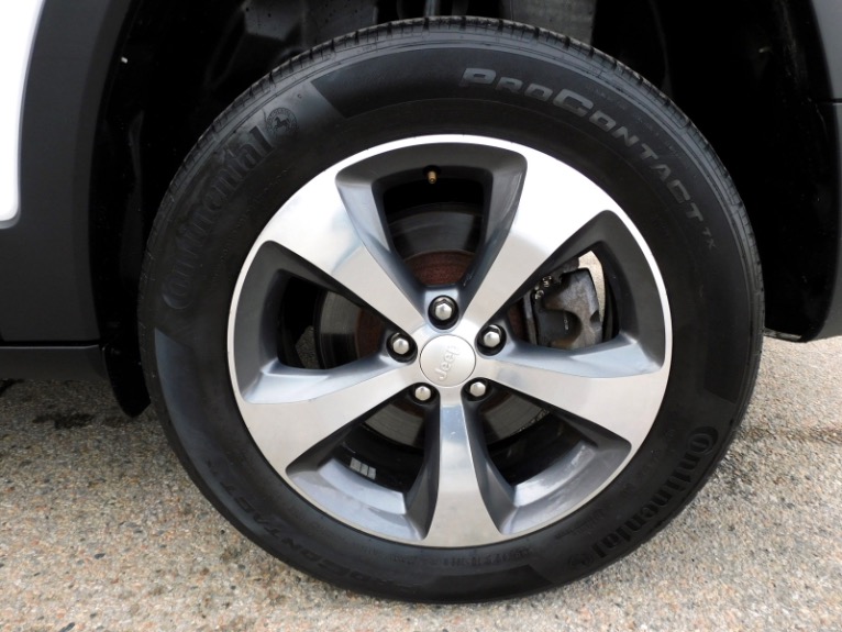 Used 2019 Jeep Cherokee Limited 4x4 Used 2019 Jeep Cherokee Limited 4x4 for sale at Metro West Motorcars LLC in Shrewsbury MA 22