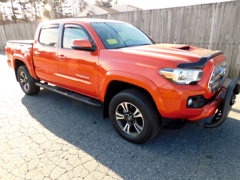 Used 2016 Toyota Tacoma 4WD Double Cab V6 AT TRD Sport (Natl) Used 2016 Toyota Tacoma 4WD Double Cab V6 AT TRD Sport (Natl) for sale  at Metro West Motorcars LLC in Shrewsbury MA 7