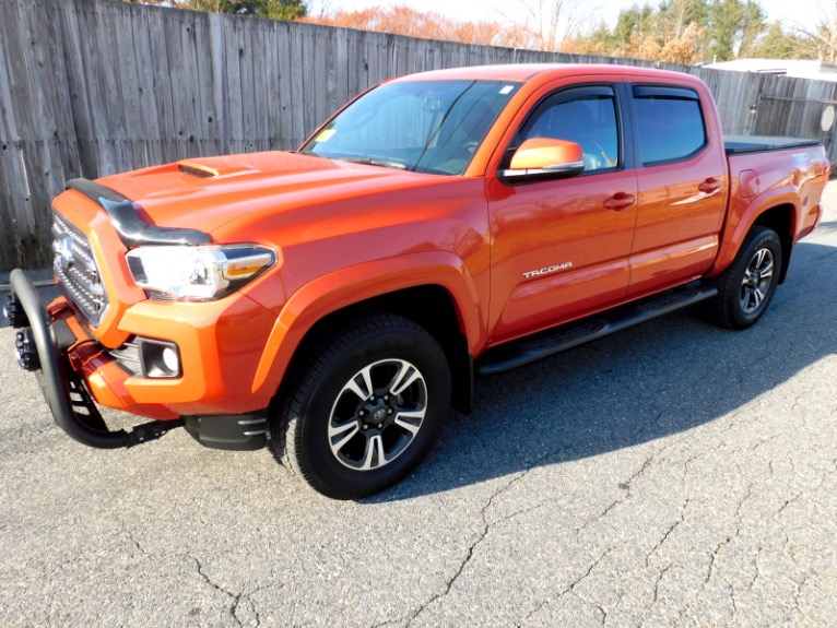 Used 2016 Toyota Tacoma 4WD Double Cab V6 AT TRD Sport (Natl) Used 2016 Toyota Tacoma 4WD Double Cab V6 AT TRD Sport (Natl) for sale  at Metro West Motorcars LLC in Shrewsbury MA 1
