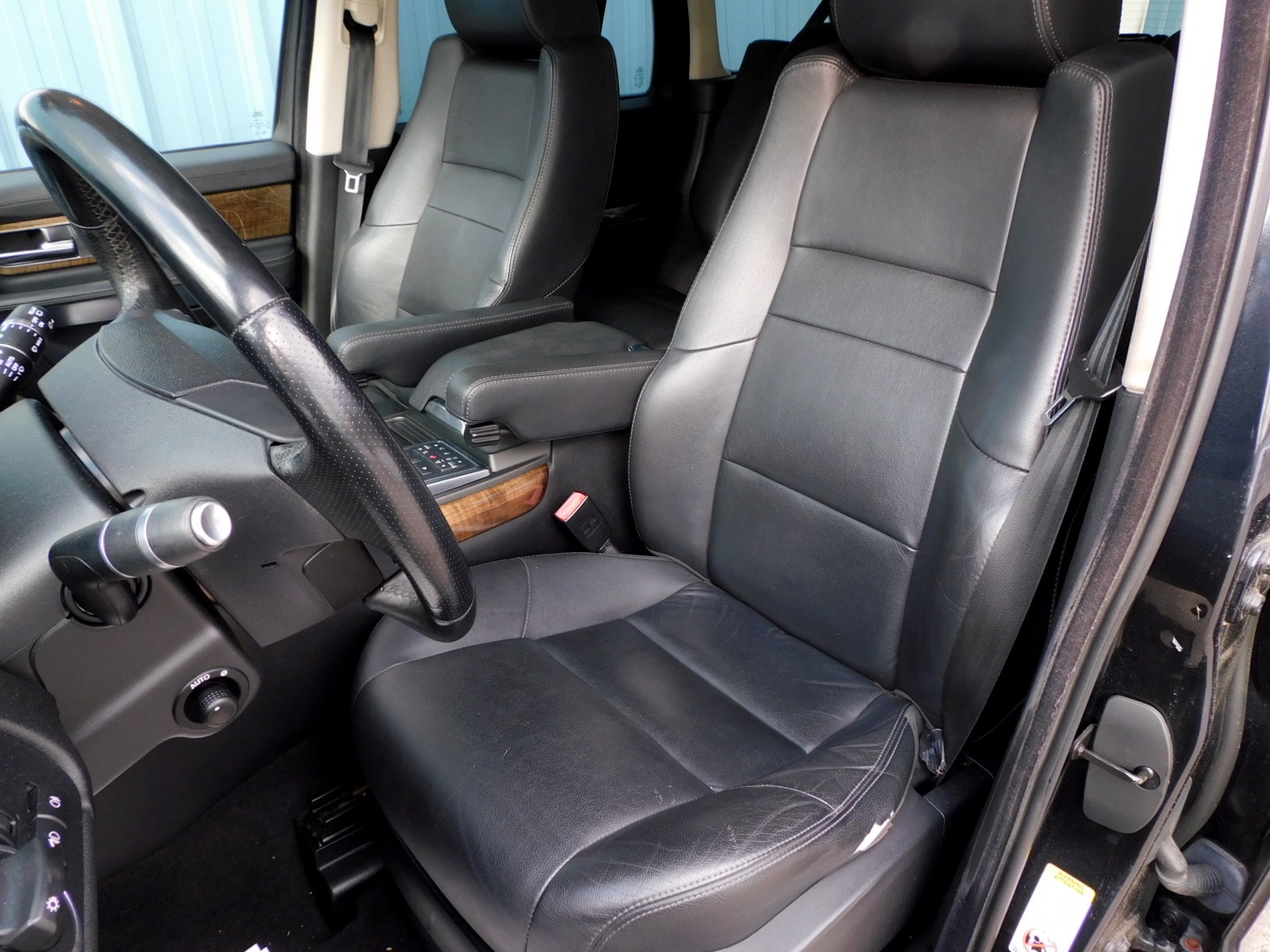 2012 Land Rover Range Rover Sport HSE photo 12
