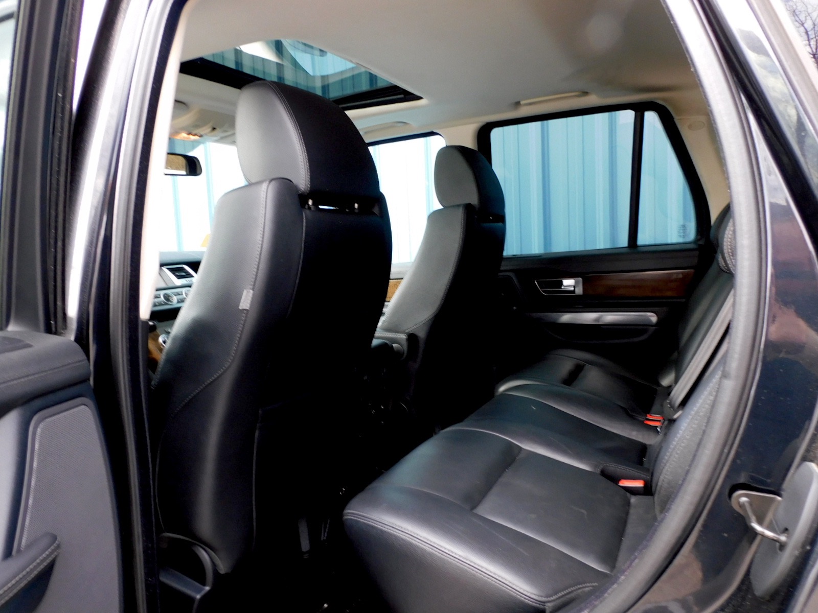 2012 Land Rover Range Rover Sport HSE photo 13