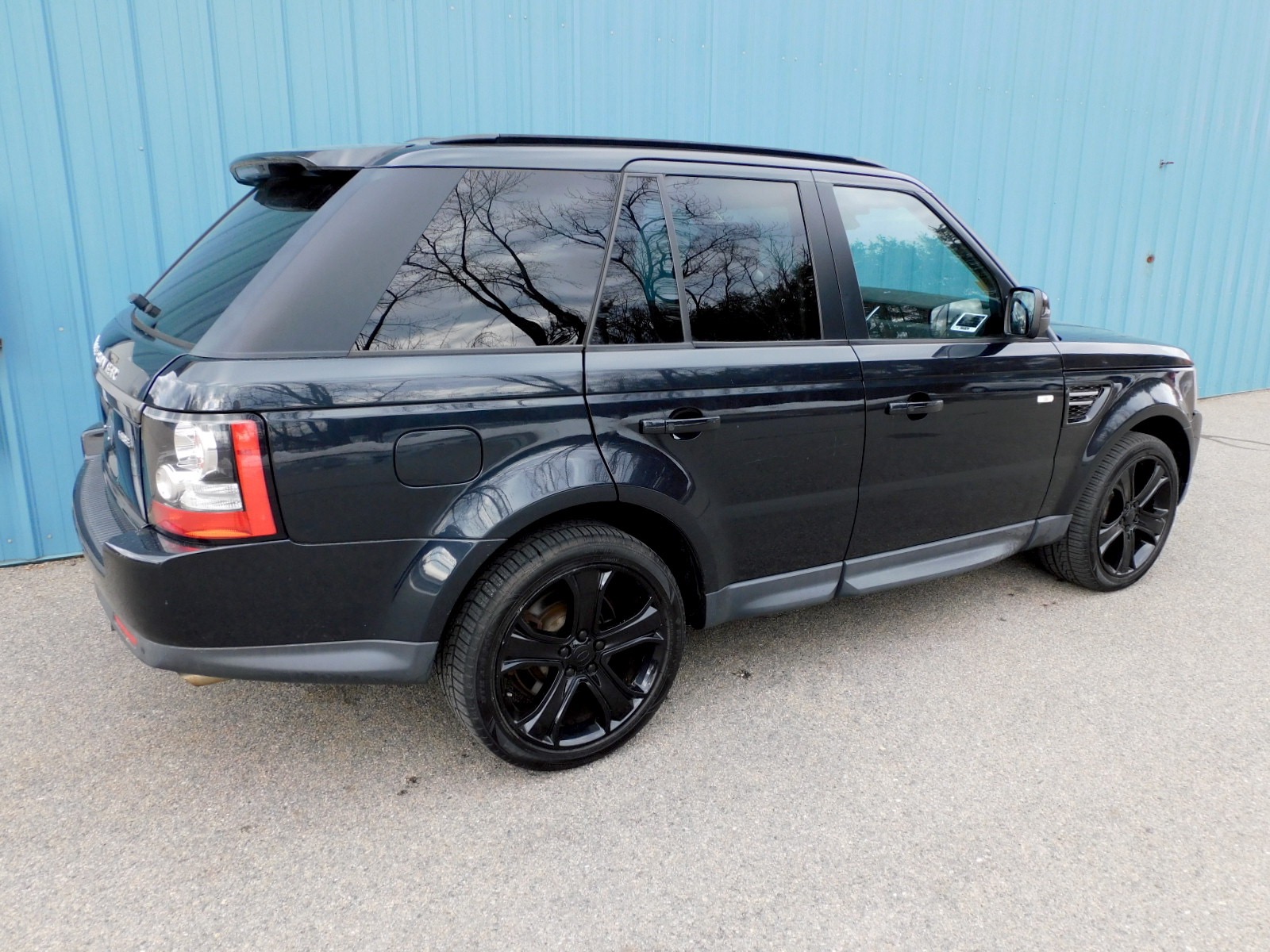 2012 Land Rover Range Rover Sport HSE photo 5