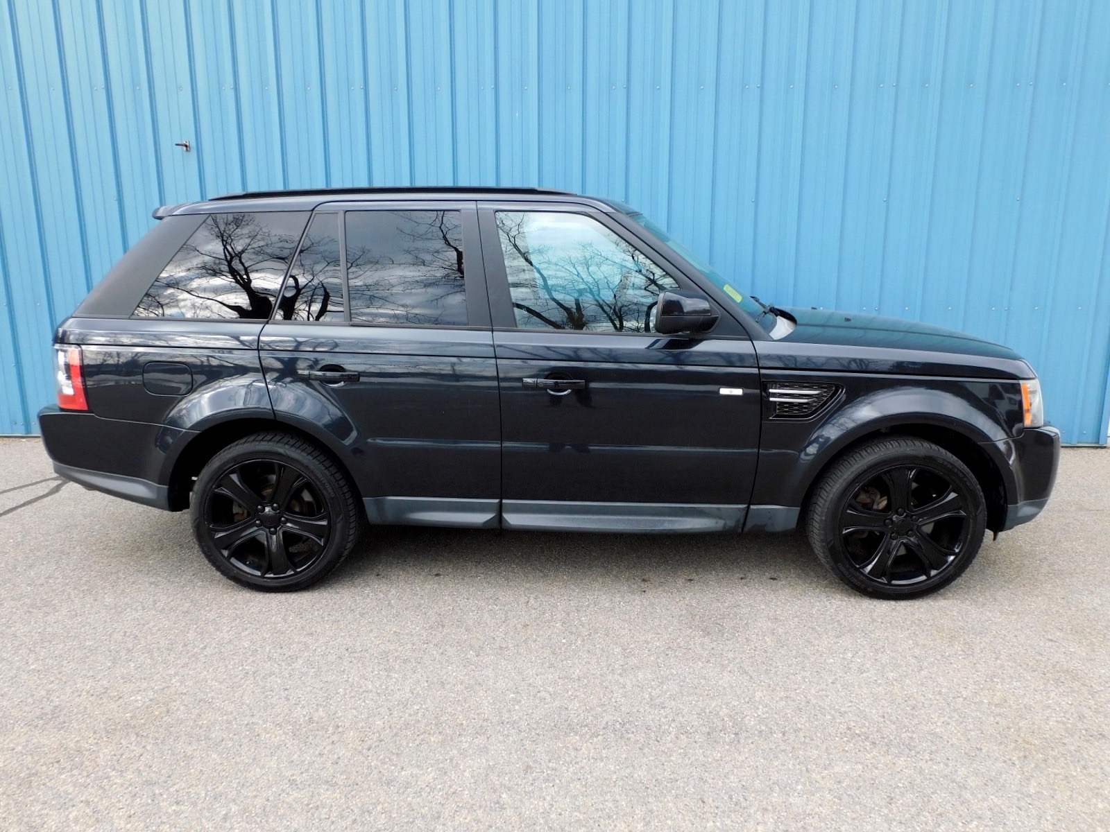 2012 Land Rover Range Rover Sport HSE photo 6