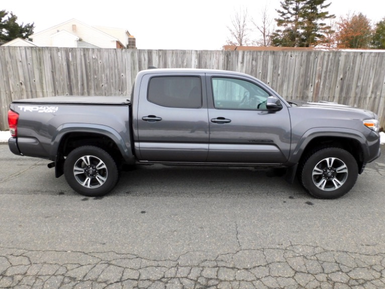 Used 2017 Toyota Tacoma TRD Sport Double Cab 5'' Bed V6 4x4 AT (Natl) Used 2017 Toyota Tacoma TRD Sport Double Cab 5'' Bed V6 4x4 AT (Natl) for sale  at Metro West Motorcars LLC in Shrewsbury MA 6