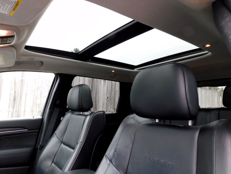 Used 2018 Jeep Grand Cherokee Summit 4x4 Used 2018 Jeep Grand Cherokee Summit 4x4 for sale at Metro West Motorcars LLC in Shrewsbury MA 21