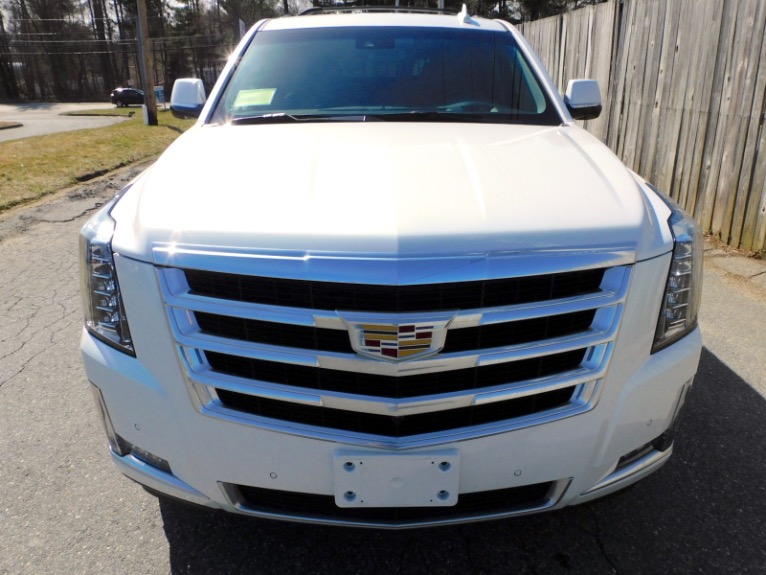 Used 2019 Cadillac Escalade Luxury 4WD Used 2019 Cadillac Escalade Luxury 4WD for sale at Metro West Motorcars LLC in Shrewsbury MA 8