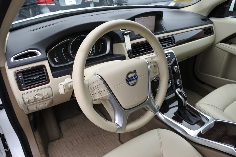 Used 2015 Volvo Xc70 3.2 Platinum AWD Used 2015 Volvo Xc70 3.2 Platinum AWD for sale at Metro West Motorcars LLC in Shrewsbury MA 13